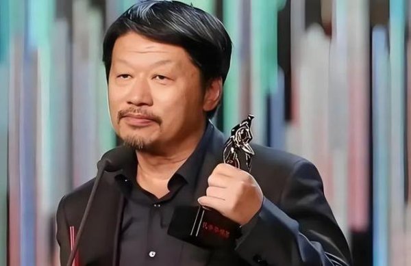 开源优配 孔笙把靳东王凯捧成顶流，自己却甘当龙套，新戏会再创奇迹？